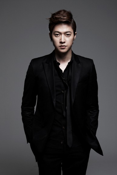 Min Ji-hyeok Fotoğrafı