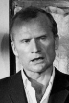 Louis Edmonds Fotoğrafı