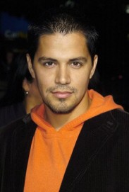 Jay Hernandez Fotoğrafı