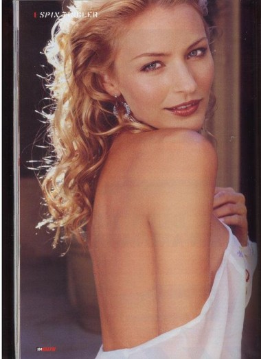 Tabrett Bethell Fotoğrafı