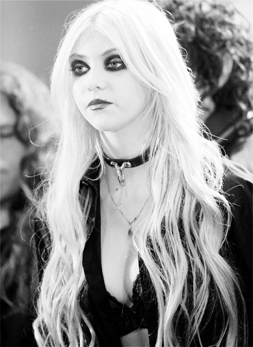 Taylor Momsen Fotoğrafları 498