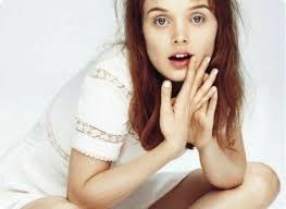 Bella Heathcote Fotoğrafı