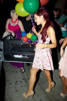 Ariana Grande Fotoğrafı