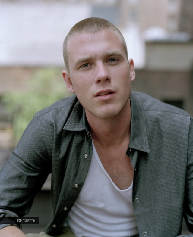 Eric Lively Fotoğrafları 21