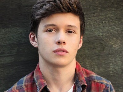 Nick Robinson Resimleri - Sinemalar.com