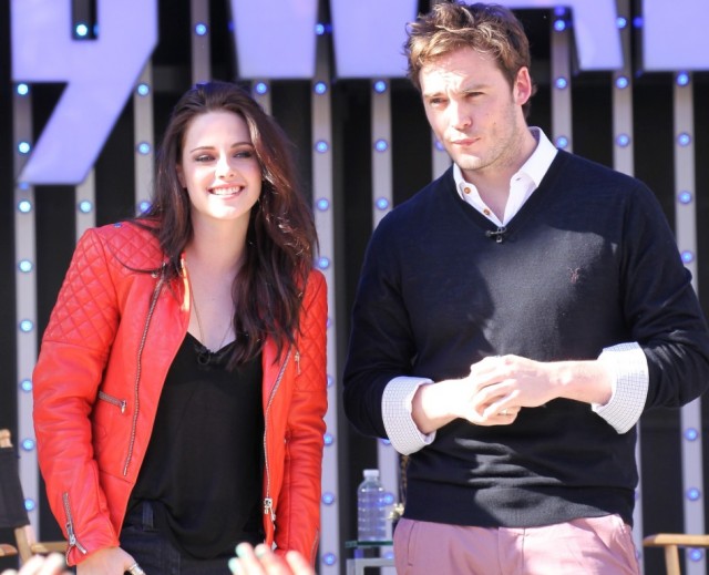 Sam Claflin Fotoğrafı