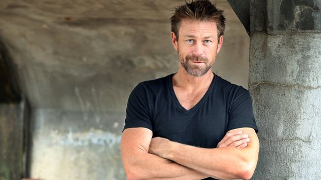 Grant Bowler Fotoğrafı