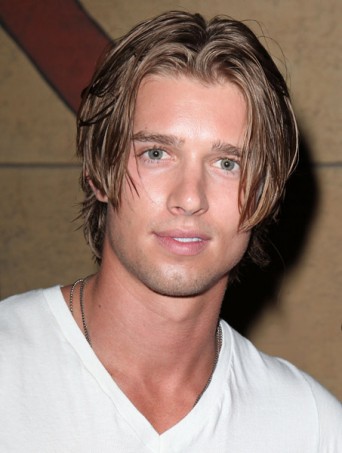 Drew Van Acker Fotoğrafı