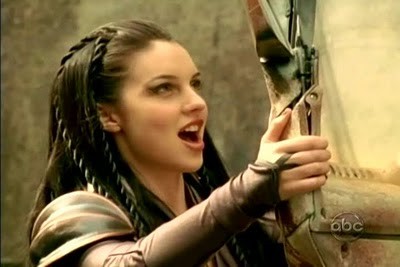 Adelaide Kane Fotoğrafı