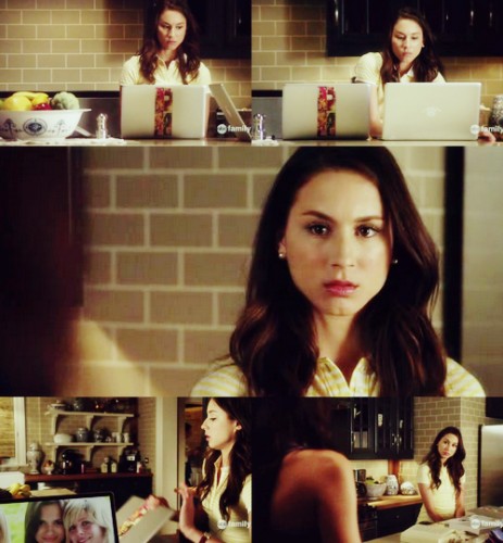 Troian Bellisario Fotoğrafı