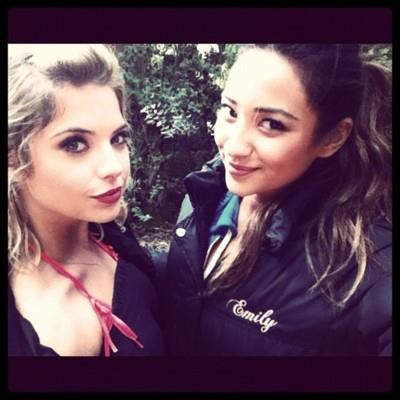 Shay Mitchell Fotoğrafı