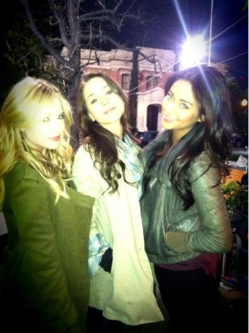 Shay Mitchell Fotoğrafı