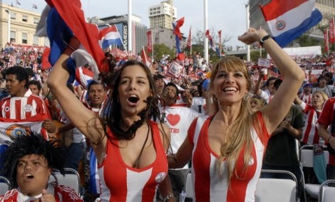Larissa Riquelme Fotoğrafı