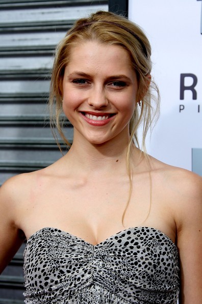 Teresa Palmer Fotoğrafları 103