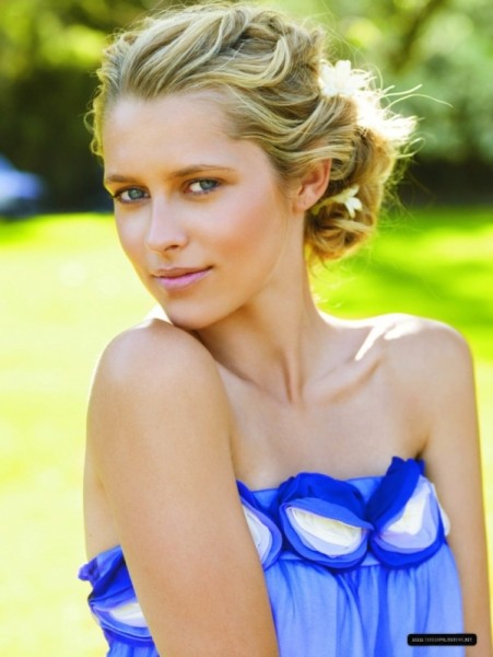 Teresa Palmer Fotoğrafı