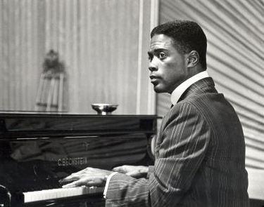 Howard E. Rollins Jr. Fotoğrafı