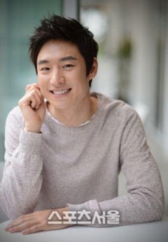 Lee Je-hoon Fotoğrafı