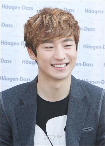 Lee Je-hoon Fotoğrafları 49