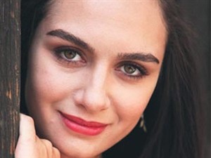 Birce Akalay Fotoğrafları 113