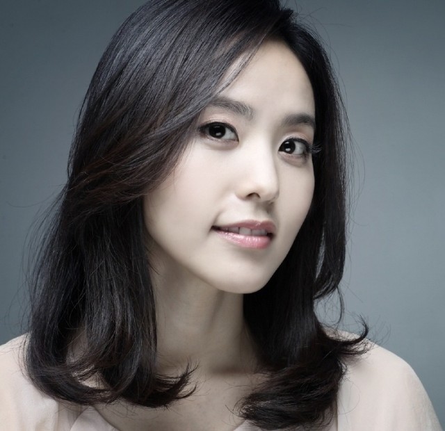 Park Ji-yoon Fotoğrafı