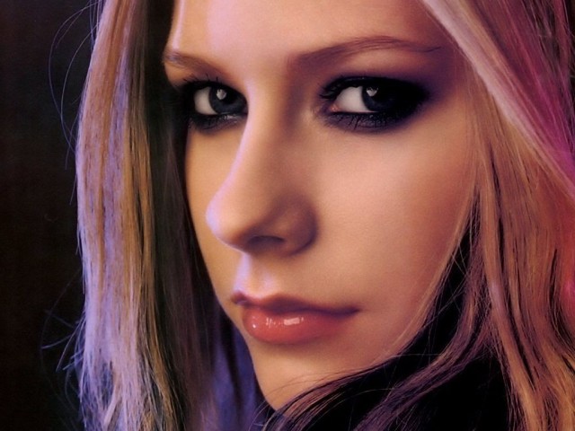 Avril Lavigne Fotoğrafları 989