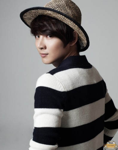 Yoon Si Yoon Fotoğrafı
