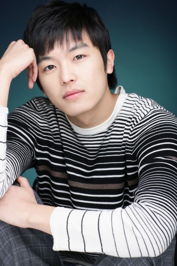 Yeon Woo-jin Fotoğrafı