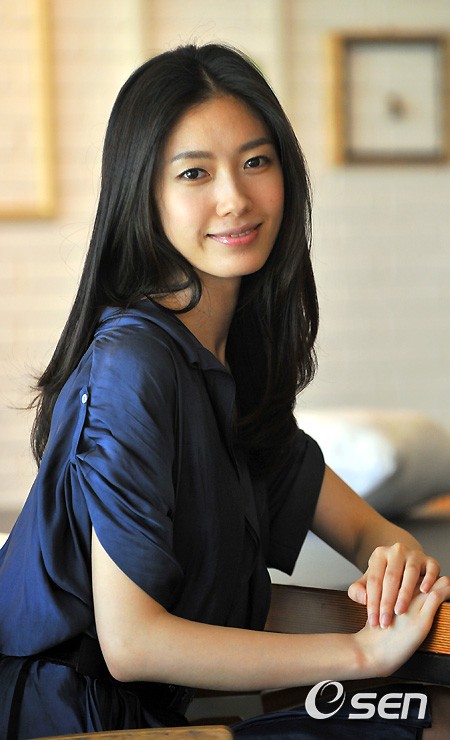 Kim Hyo-Seo fotoğrafı