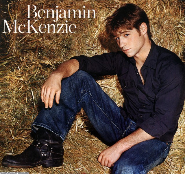 Ben McKenzie Fotoğrafları 17