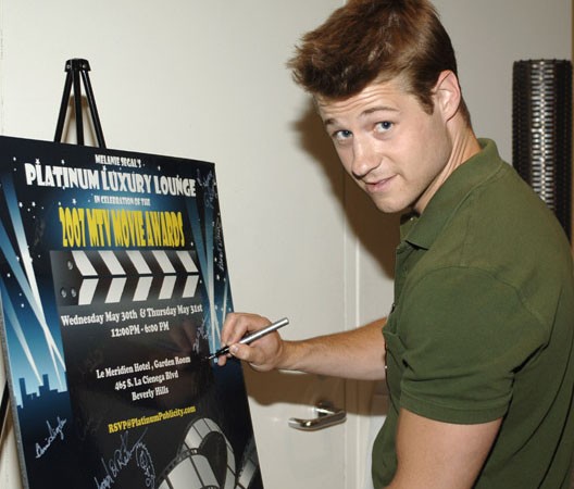 Ben McKenzie Fotoğrafları 35