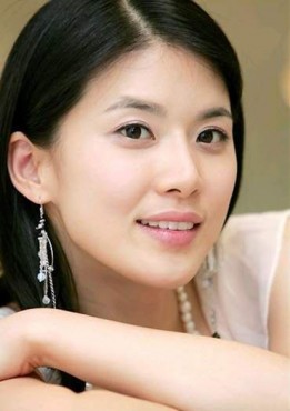 Lee Bo Young Fotoğrafı