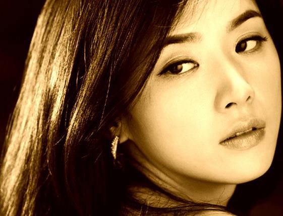 Lee Bo Young Fotoğrafı