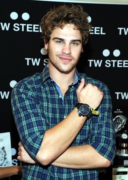Grey Damon Fotoğrafı