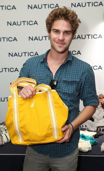 Grey Damon Fotoğrafı