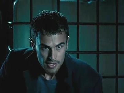 Theo James Fotoğrafları 23