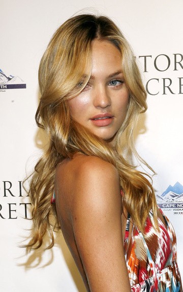Candice Swanepoel Fotoğrafı