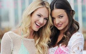 Candice Swanepoel Fotoğrafı