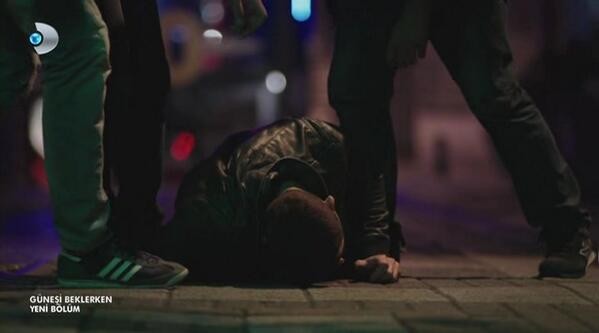 Kerem Bürsin Fotoğrafı