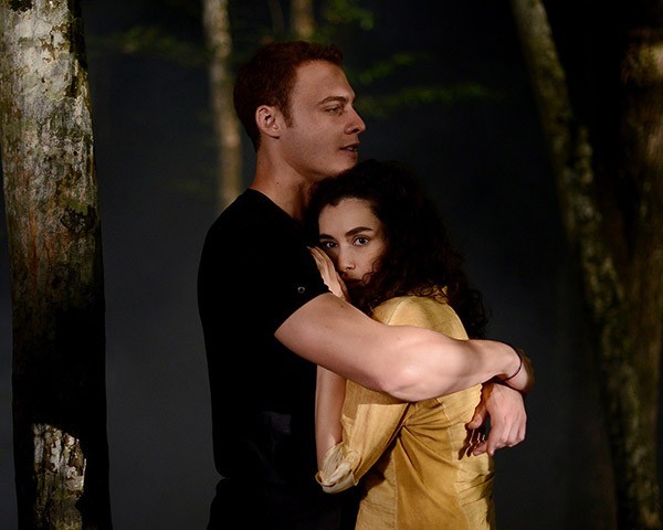 Kerem Bürsin Fotoğrafı