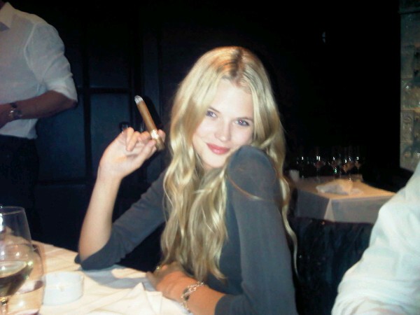 Gabriella Wilde Fotoğrafı
