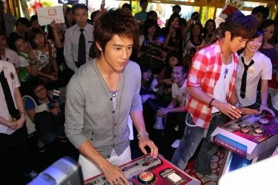 George Hu Fotoğrafı