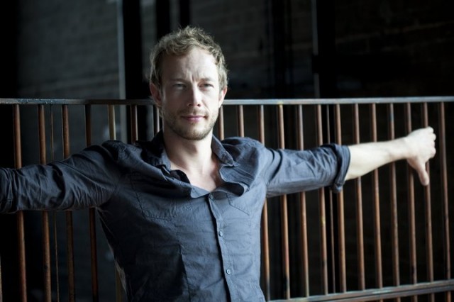 Kris Holden-Ried Fotoğrafları 2