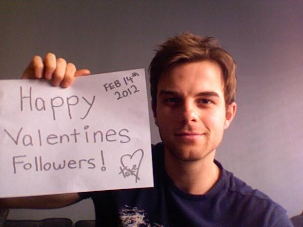 Nathaniel Buzolic Fotoğrafı