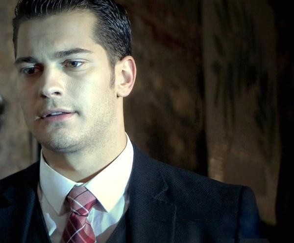 Çağatay Ulusoy Fotoğrafları 434