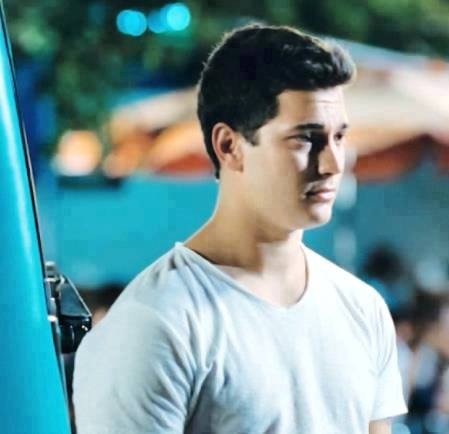 Çağatay Ulusoy Fotoğrafı