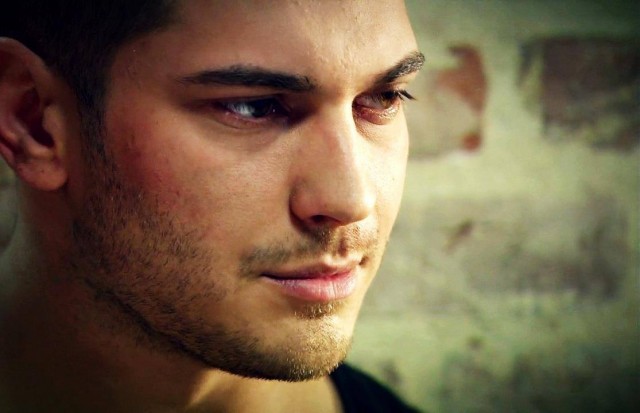 Çağatay Ulusoy Fotoğrafları 712