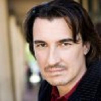 Alex Devorak Fotoğrafı