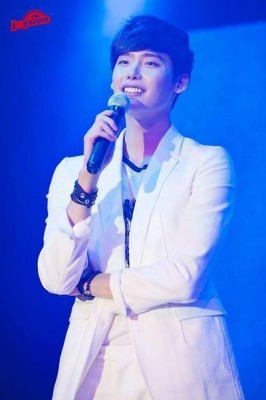 Lee Jong-suk Fotoğrafı