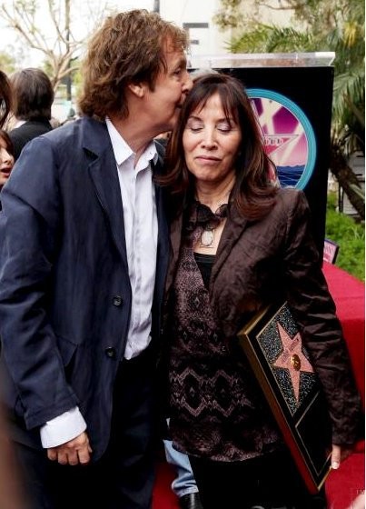 Olivia Harrison fotoğrafı