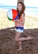 McKaley Miller Fotoğrafı